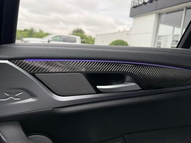 Photo of 2024 Alpine White BMW X4