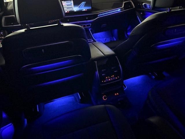 Photo of 2023 Bay Blue BMW X7