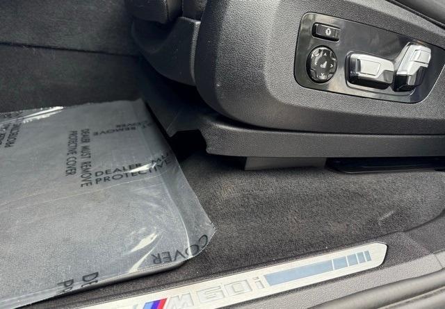 Photo of 2023 Bay Blue BMW X7