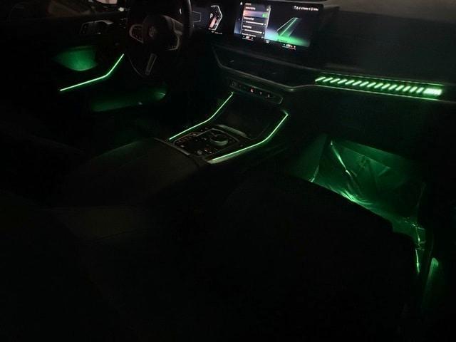 Photo of 2023 Bay Blue BMW X7