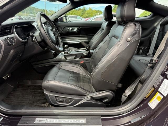 Photo of 2022 Purple Metallic Ford Mustang