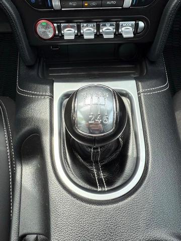Photo of 2022 Purple Metallic Ford Mustang