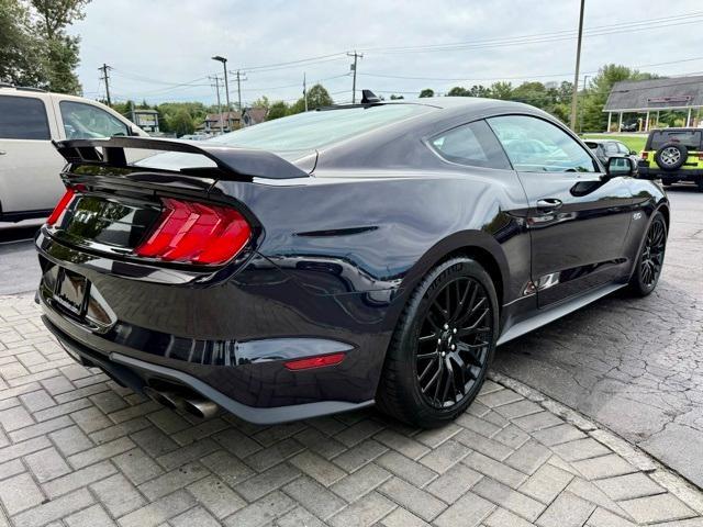 Photo of 2022 Purple Metallic Ford Mustang