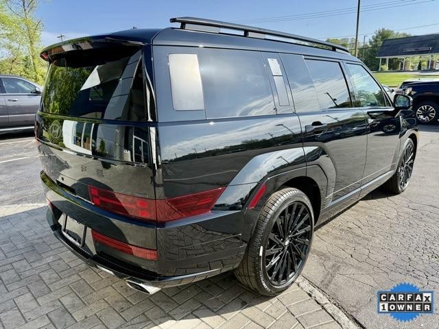Photo of 2024 Phantom Black Hyundai SANTA FE