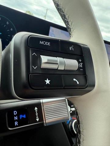 Photo of 2024 Phantom Black Hyundai SANTA FE