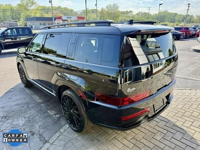 Photo of 2024 Phantom Black Hyundai SANTA FE
