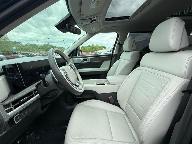 Photo of 2024 Phantom Black Hyundai SANTA FE