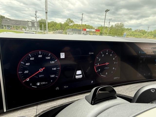 Photo of 2024 Phantom Black Hyundai SANTA FE