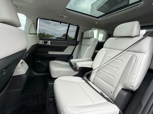 Photo of 2024 Phantom Black Hyundai SANTA FE