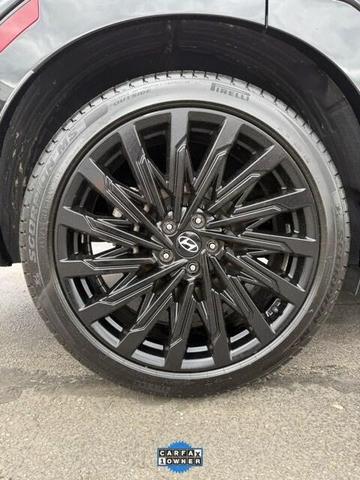 Photo of 2024 Phantom Black Hyundai SANTA FE