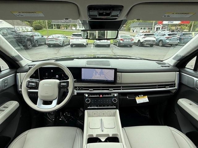 Photo of 2024 Phantom Black Hyundai SANTA FE