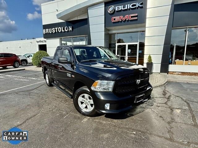 Photo of 2016 Brilliant Black Crystal Pearlcoat RAM 1500