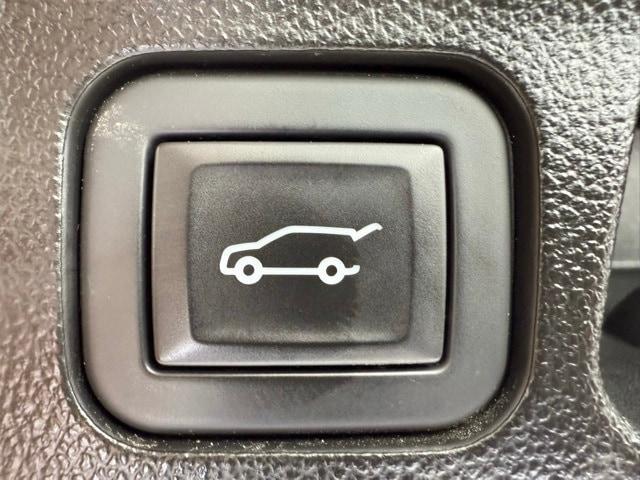 Photo of 2023 Ebony Twilight Metallic GMC Acadia