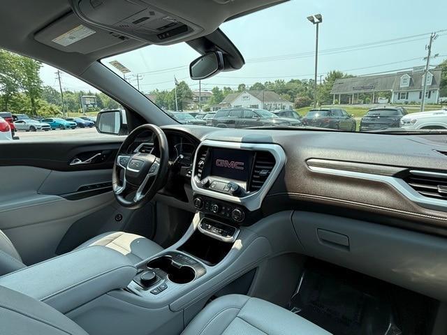 Photo of 2023 Summit White GMC Acadia