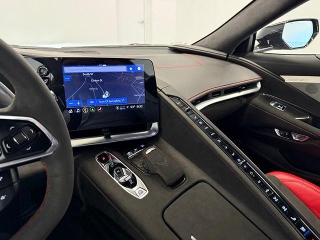 Photo of 2022 Black Chevrolet Corvette