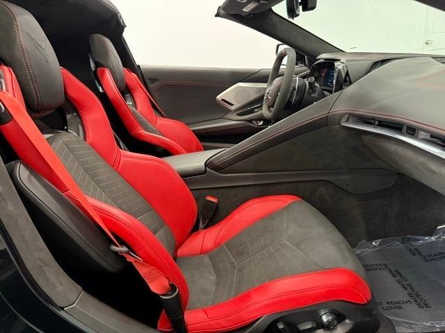 Photo of 2022 Black Chevrolet Corvette