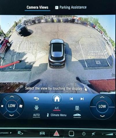 Photo of 2023 Polar White Mercedes-Benz GLC 300