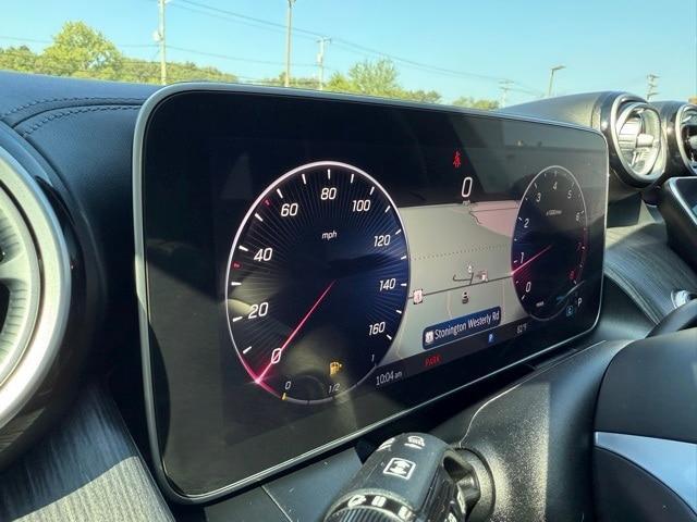 Photo of 2023 Polar White Mercedes-Benz GLC 300