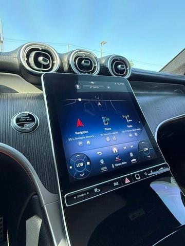 Photo of 2023 Polar White Mercedes-Benz GLC 300
