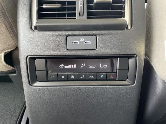 Photo of 2025 Machine Gray Metallic Mazda CX-90