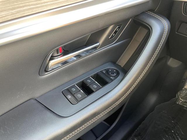 Photo of 2025 Machine Gray Metallic Mazda CX-90