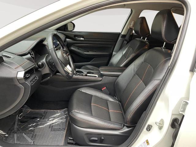 Photo of 2020 White Nissan Altima