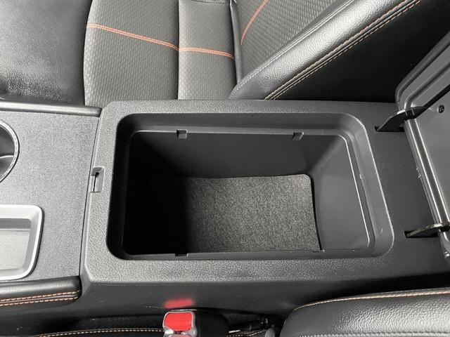 Photo of 2020 White Nissan Altima