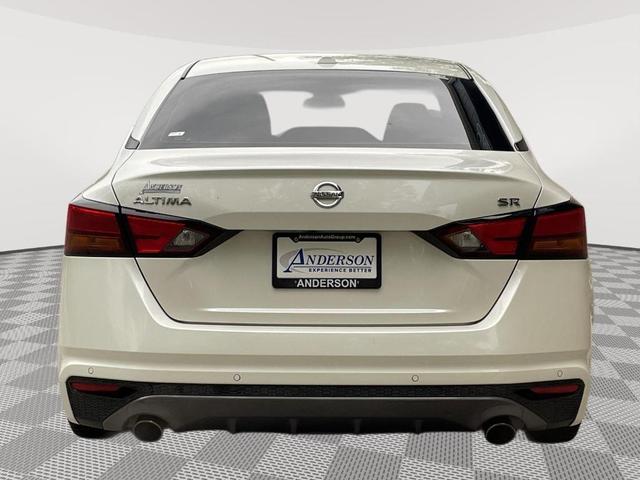 Photo of 2020 White Nissan Altima