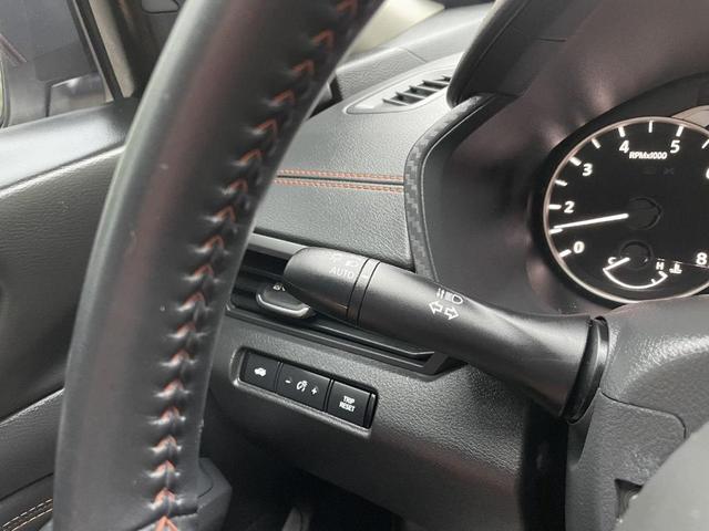 Photo of 2020 White Nissan Altima