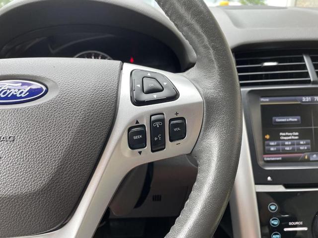 Photo of 2013 Mineral Gray Metallic Ford Edge