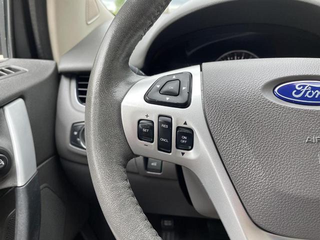 Photo of 2013 Mineral Gray Metallic Ford Edge