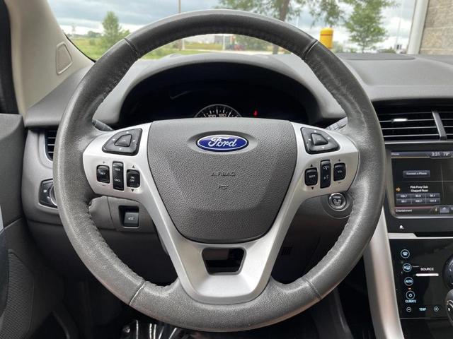 Photo of 2013 Mineral Gray Metallic Ford Edge