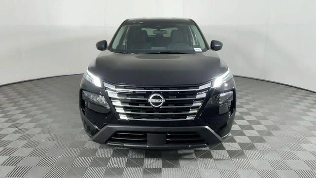 Photo of 2025 Black Nissan Rogue