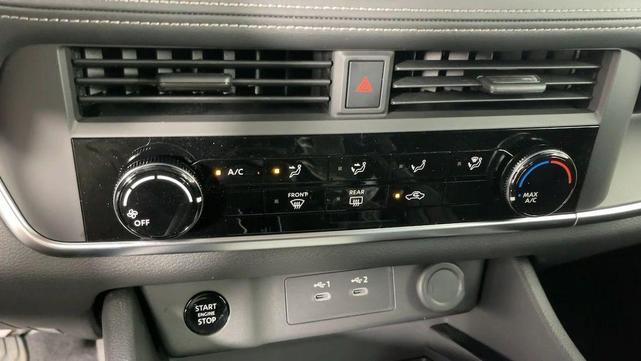 Photo of 2025 Black Nissan Rogue