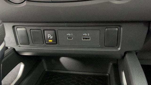 Photo of 2025 Gun Metallic Nissan Frontier