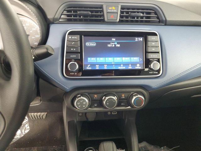 Photo of 2025 Brilliant Silver Metallic Nissan Versa