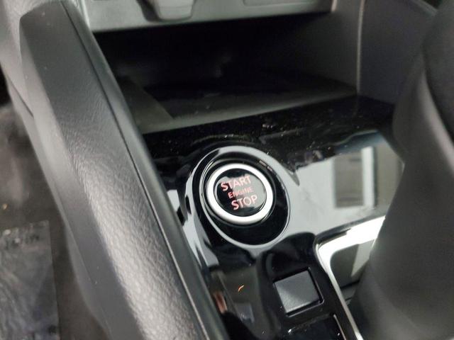 Photo of 2025 Brilliant Silver Metallic Nissan Versa
