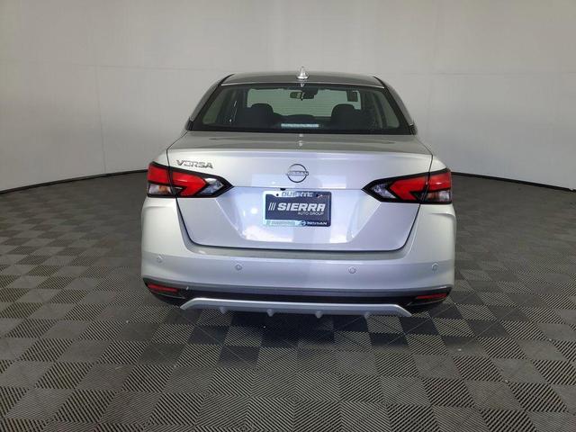 Photo of 2025 Brilliant Silver Metallic Nissan Versa