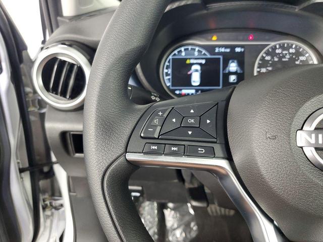 Photo of 2025 Brilliant Silver Metallic Nissan Versa