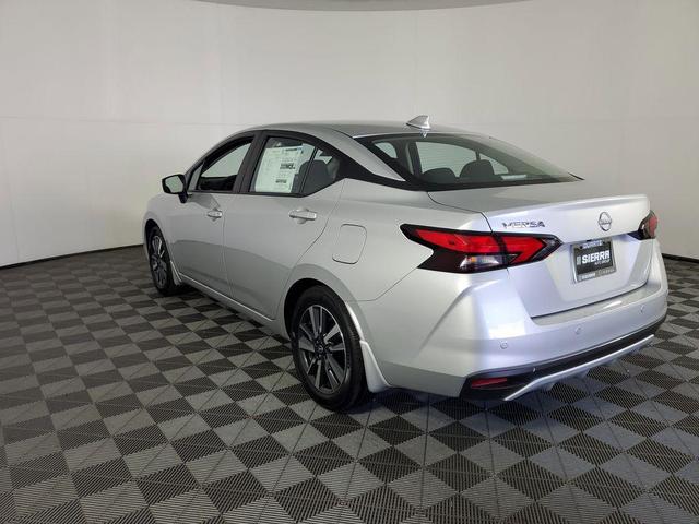 Photo of 2025 Brilliant Silver Metallic Nissan Versa