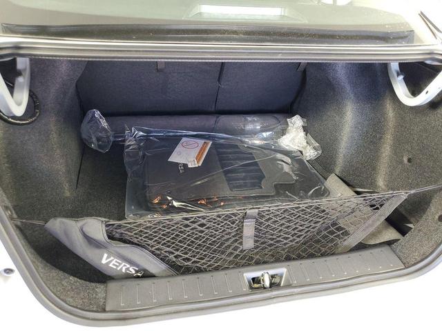 Photo of 2025 Brilliant Silver Metallic Nissan Versa