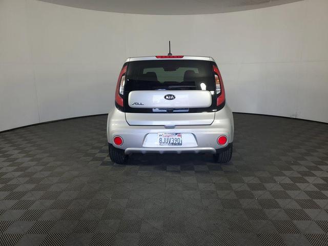 Photo of 2018 Bright Silver Kia Soul