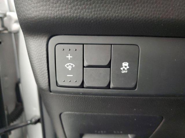 Photo of 2018 Bright Silver Kia Soul