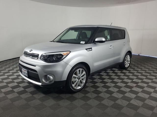 Photo of 2018 Bright Silver Kia Soul
