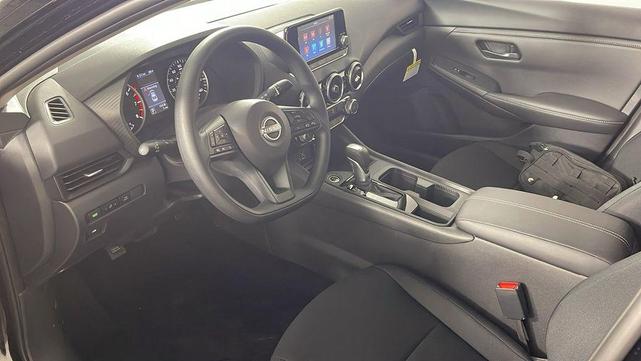 Photo of 2025 Black Nissan Sentra