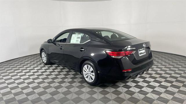 Photo of 2025 Black Nissan Sentra