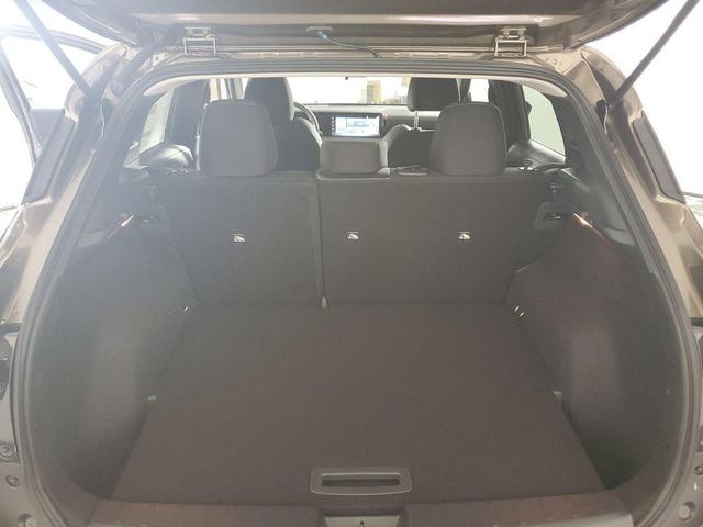 Photo of 2025 Canyon Bronze M Nissan Kicks