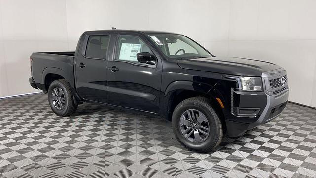 Photo of 2025 Black Nissan Frontier