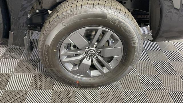 Photo of 2025 Black Nissan Frontier