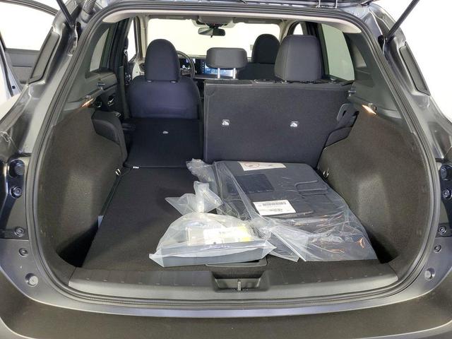 Photo of 2025 Gun Metallic Nissan Kicks